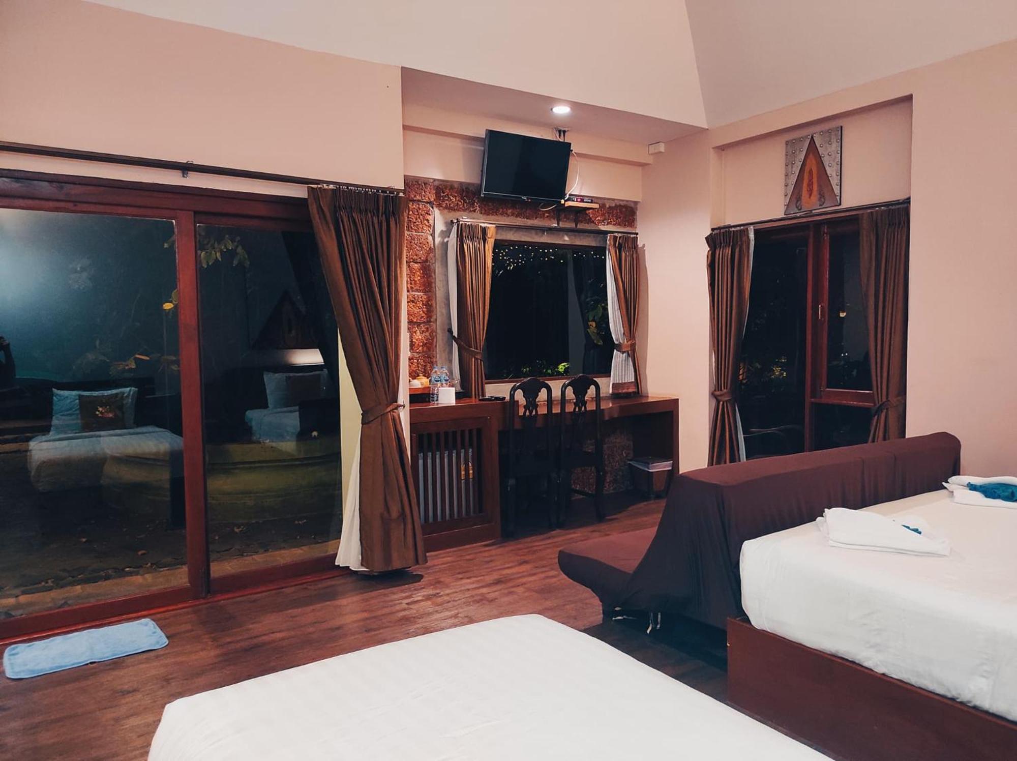 Foresto Sukhothai Guesthome Dış mekan fotoğraf